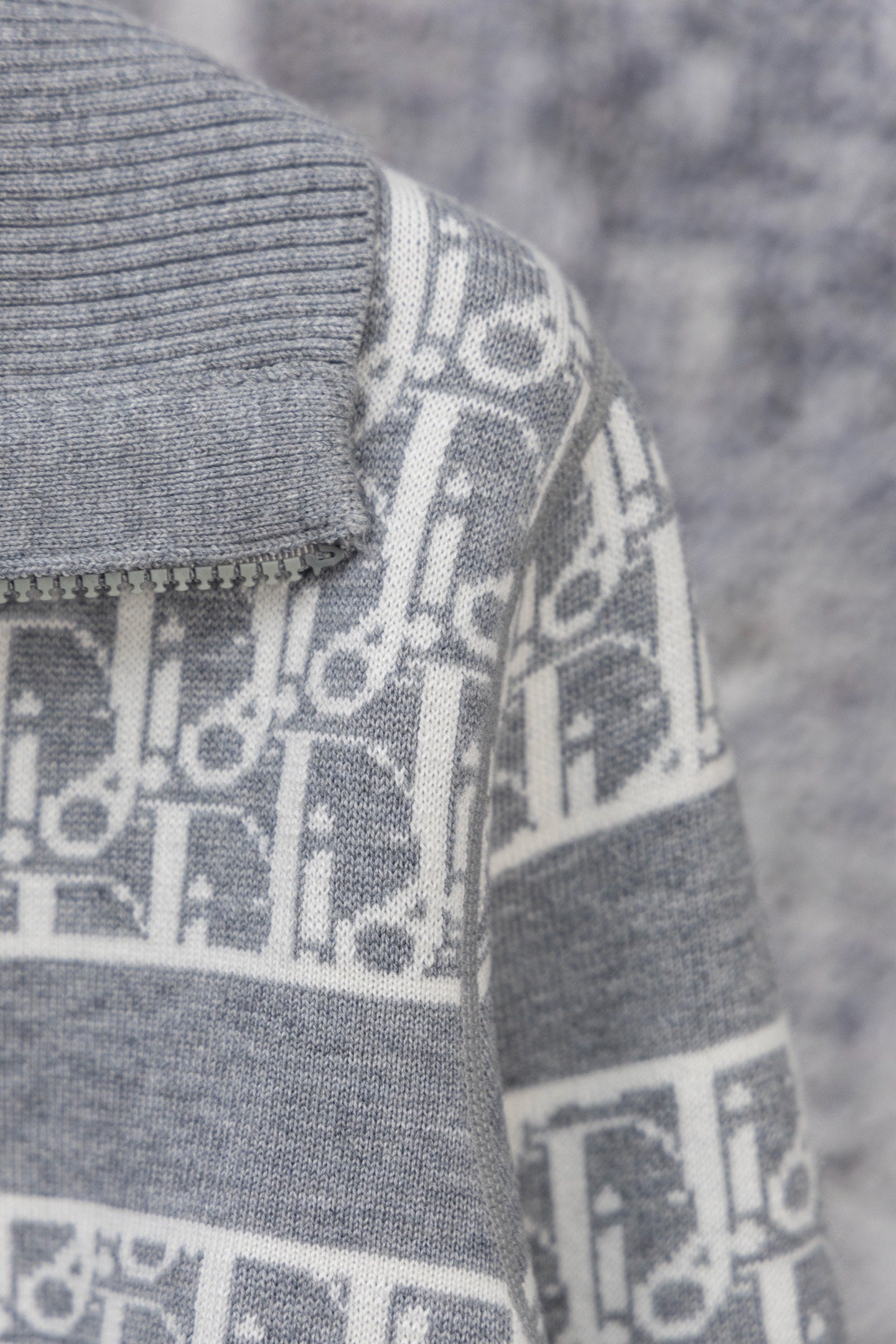 DIOR 25FW Classic Oblique Reversible Cashmere Collar Sweater