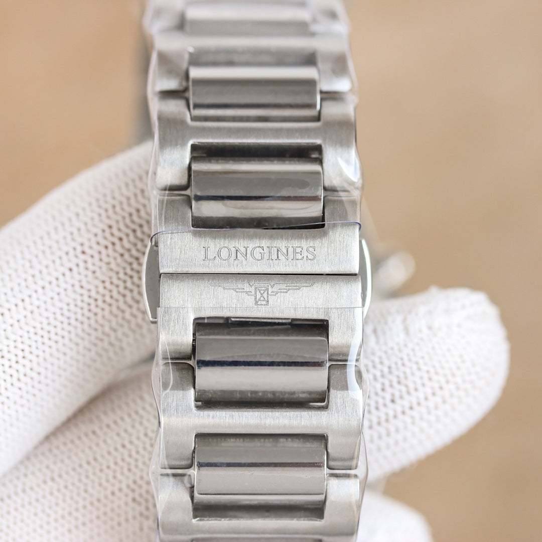Longines Conquest V.H.P.