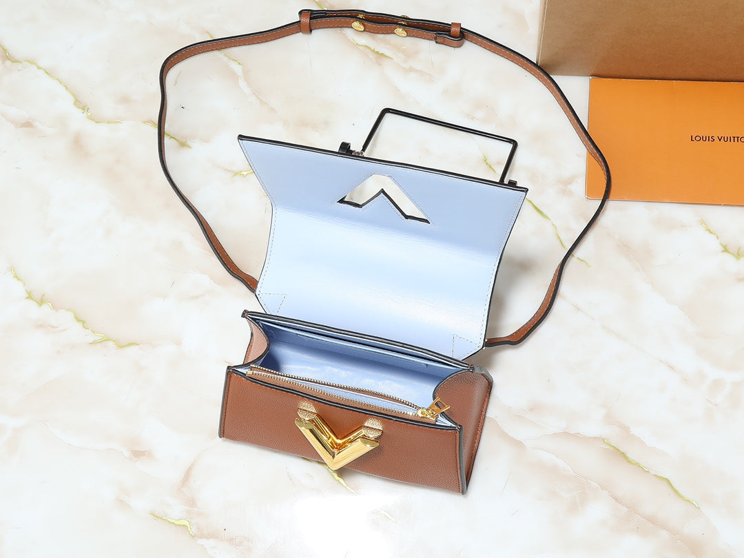 "LV handbag"