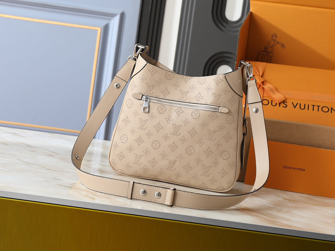 "LV crossbody bag"
