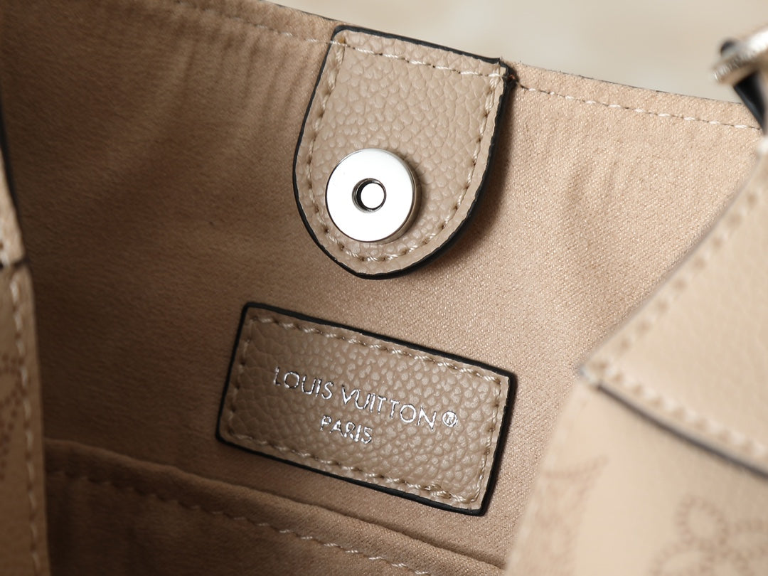 "LV crossbody bag"