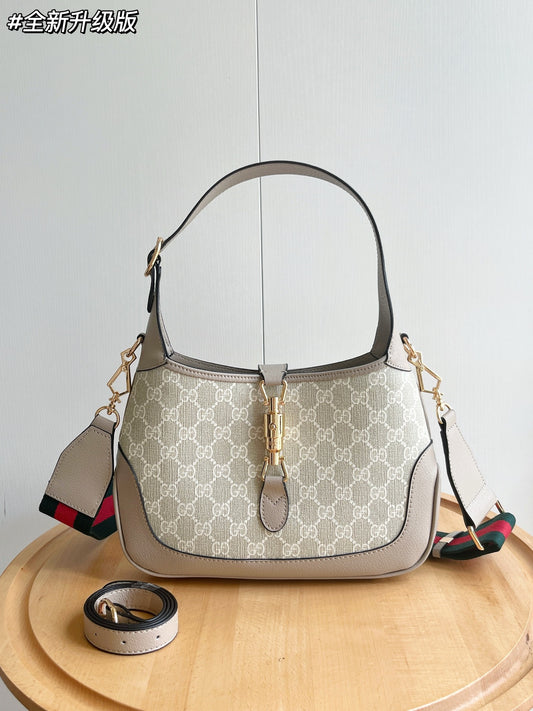 "Gucci bag