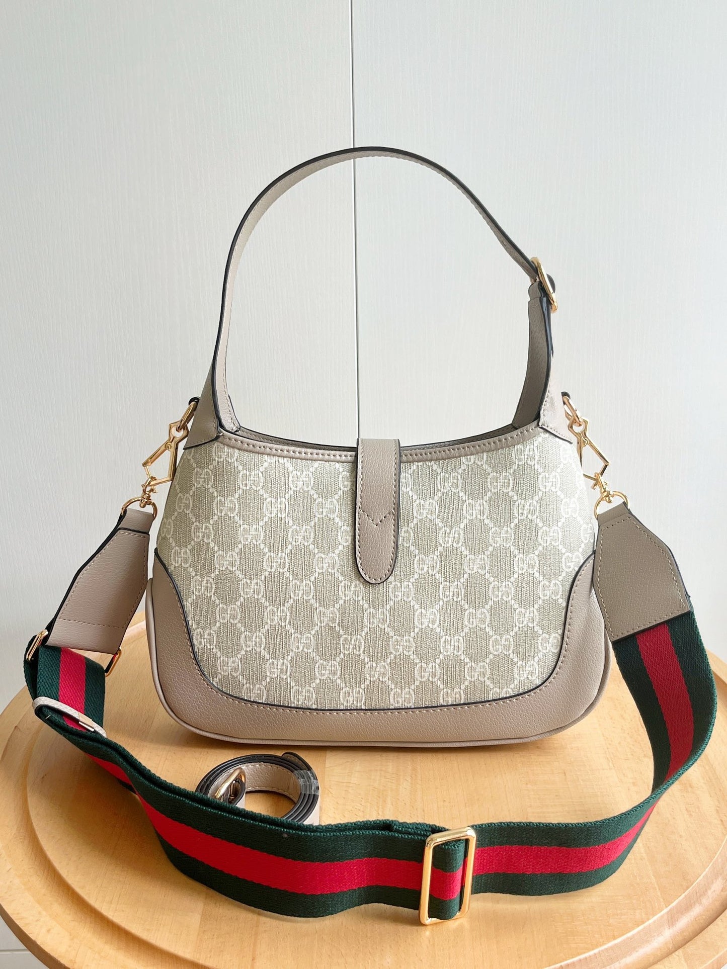 "Gucci bag