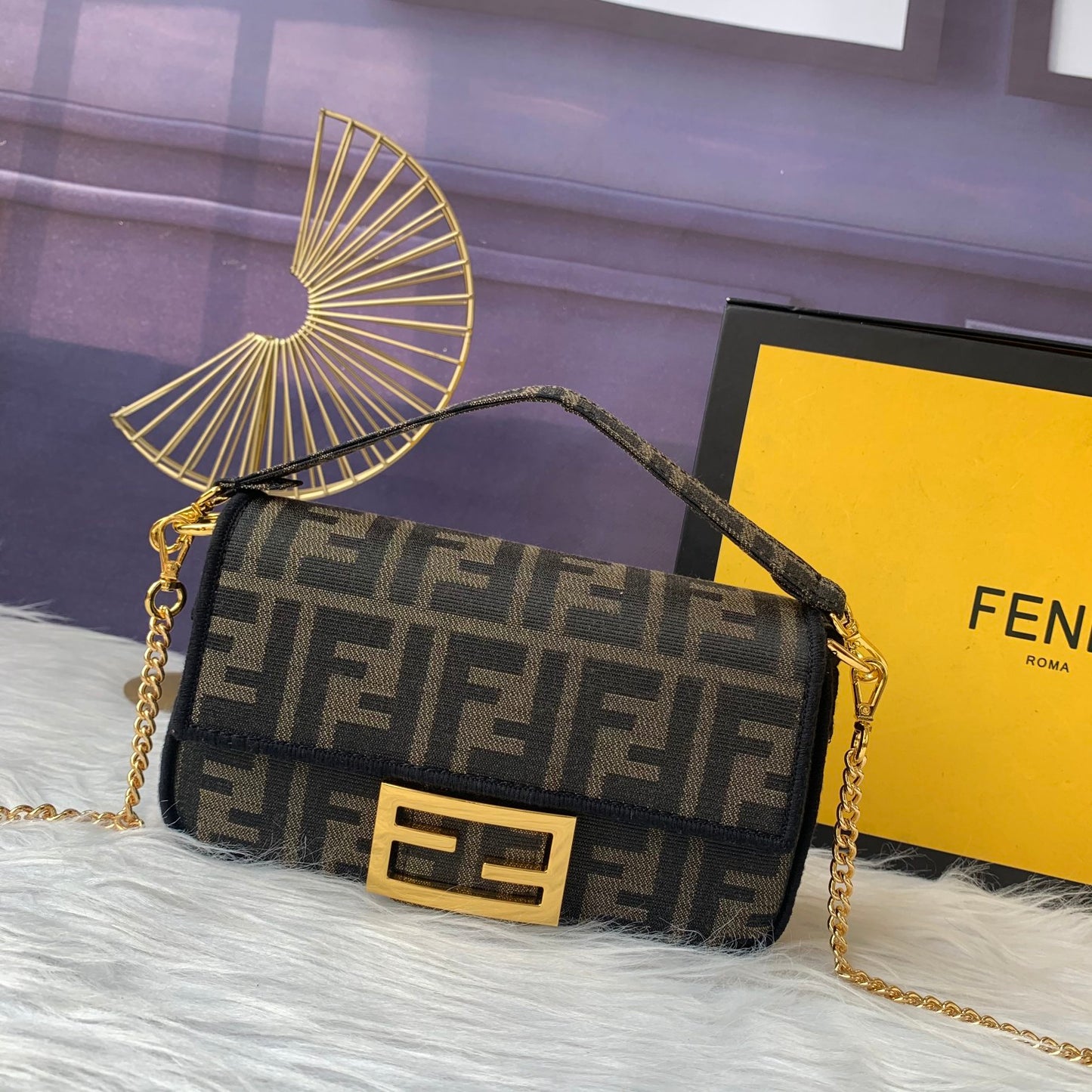 Fendi F8BS018 – Mini Baguette Bag