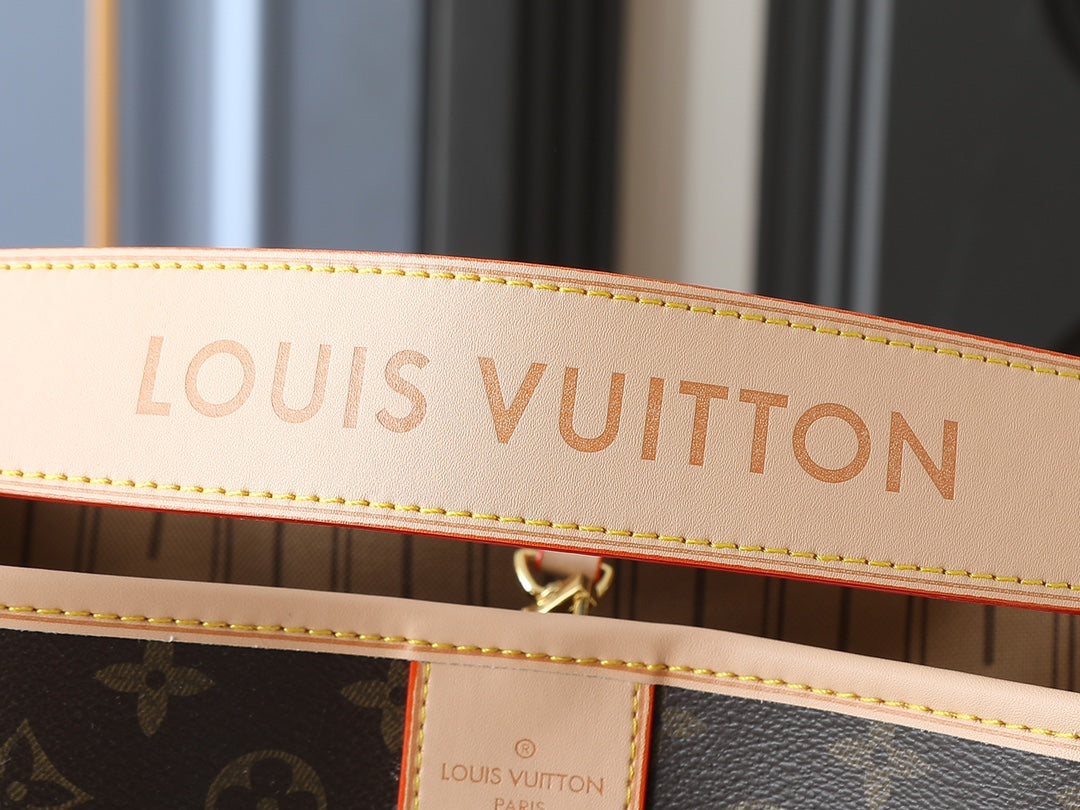 M40352 “Graceful” Tote Bag – Trending Vintage Style