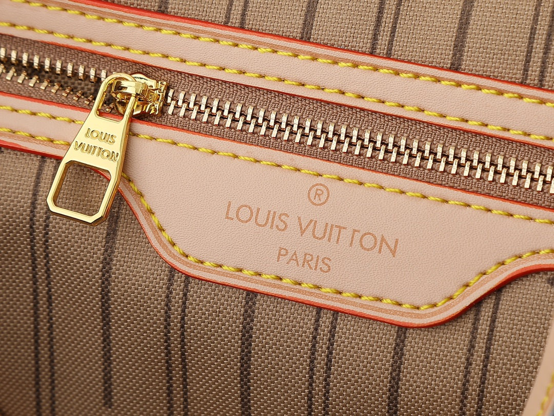 M40352 “Graceful” Tote Bag – Trending Vintage Style