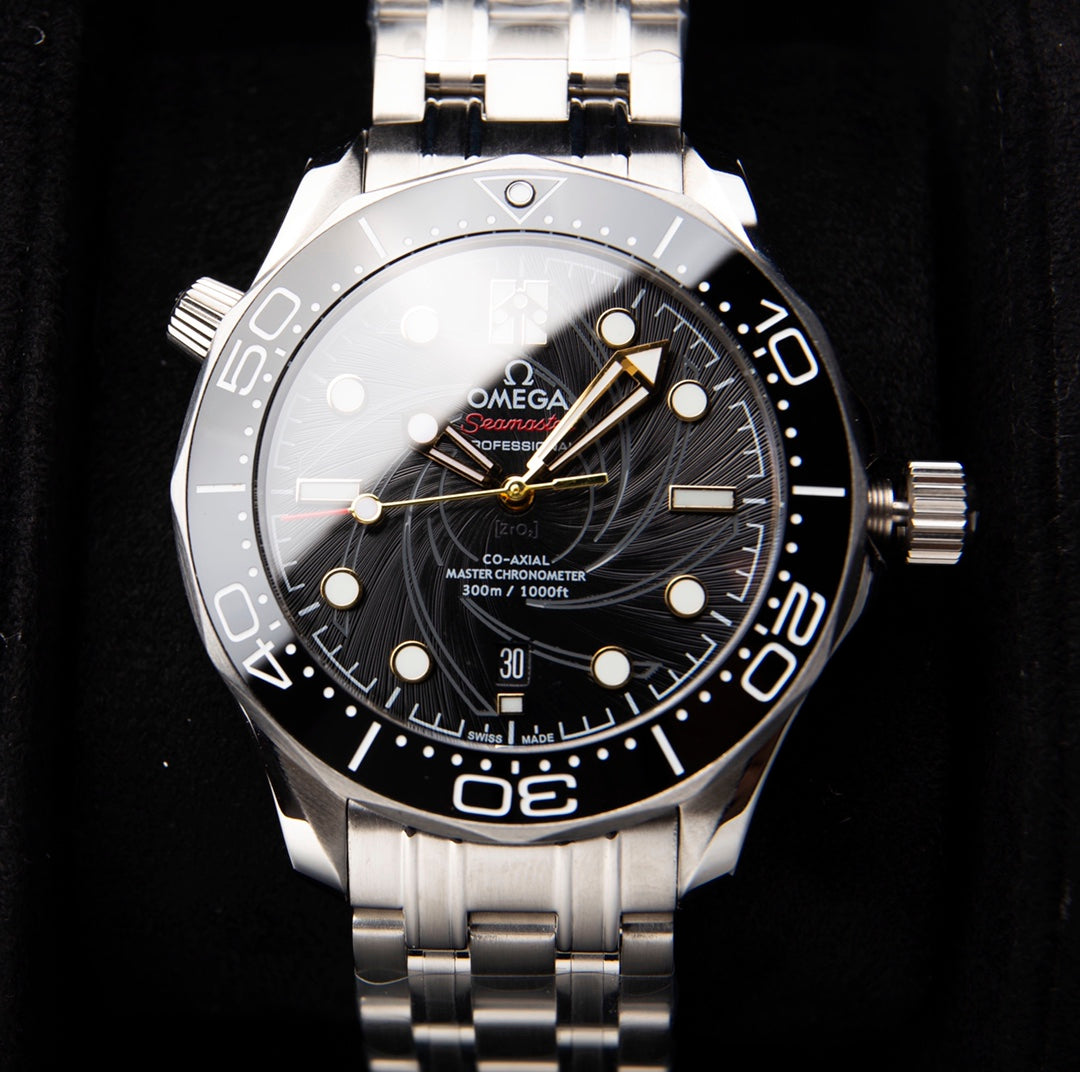Omega Seamaster 007 Anniversary Edition 300M