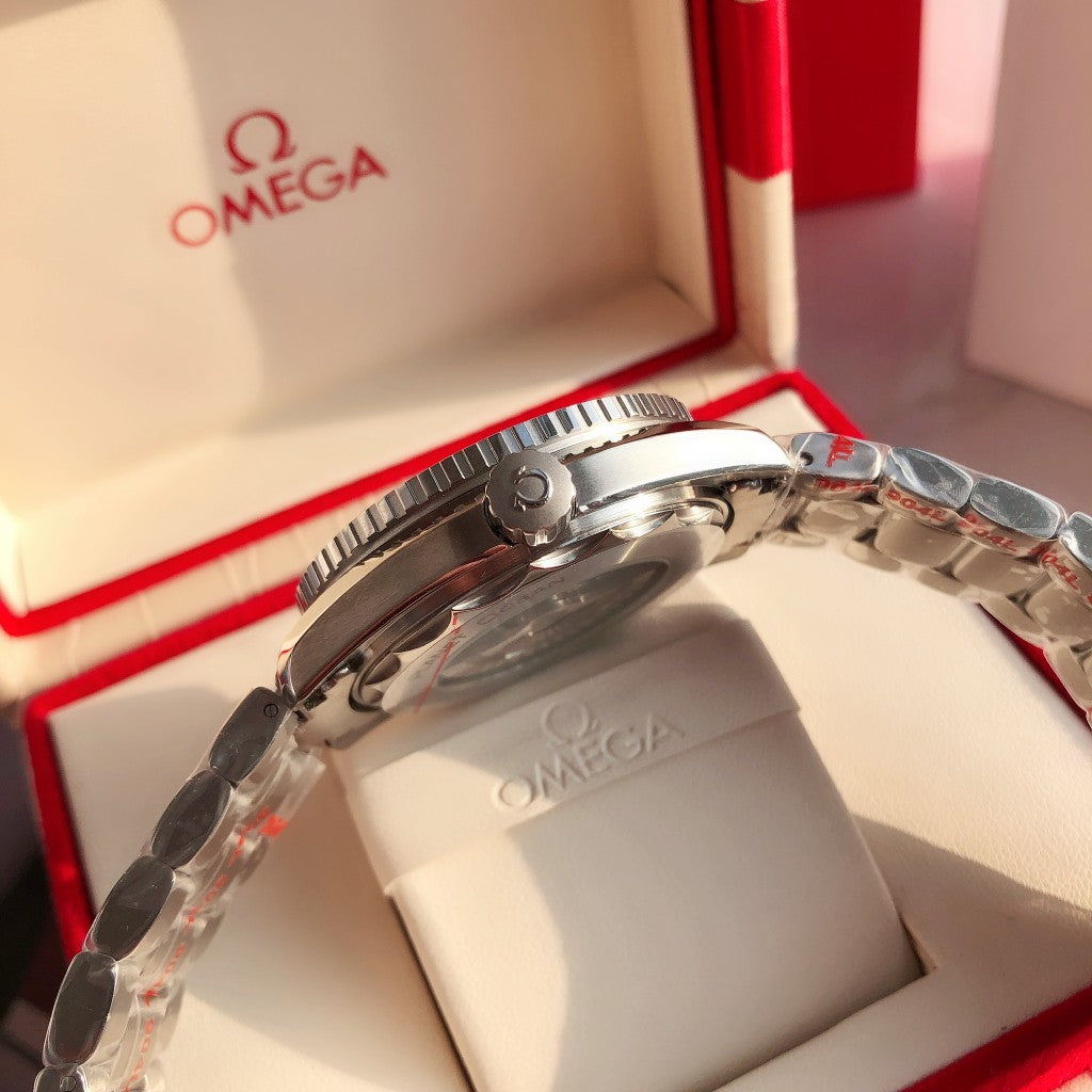 2023 Upgraded Omega Seamaster 600M – Men’s Dive Watch (Rubber Strap Version)