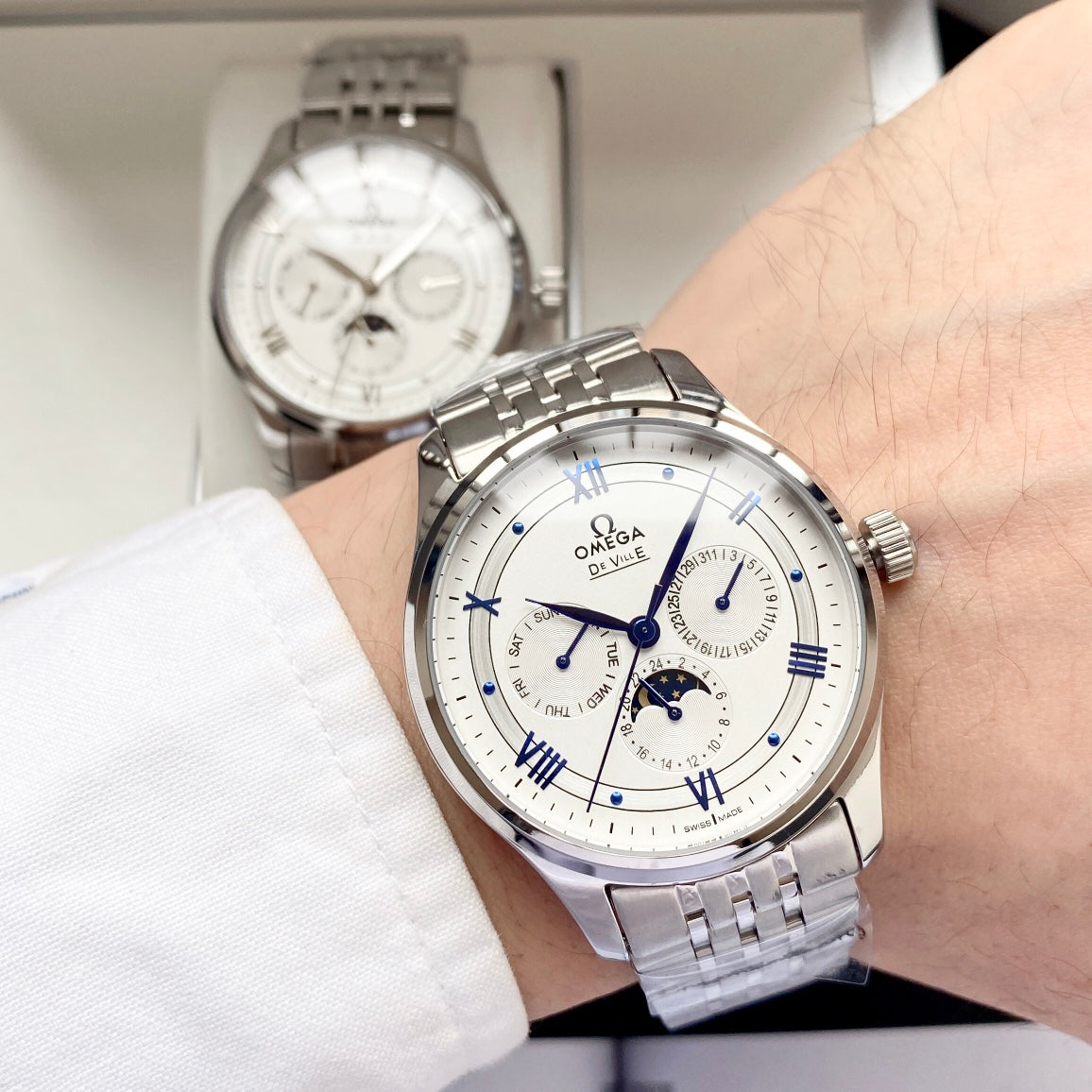 Omega – Men’s Mechanical Watch