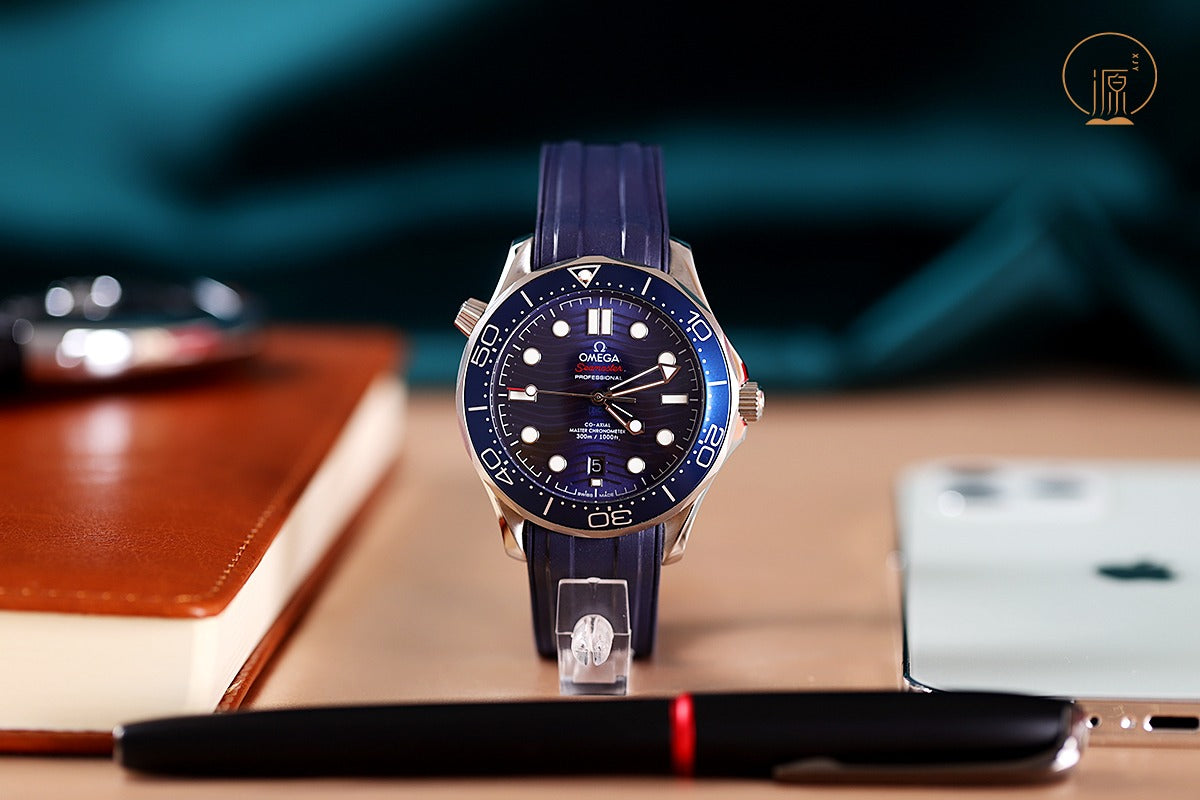 OMEGA Seamaster Series – 42mm Ceramic Bezel Edition
