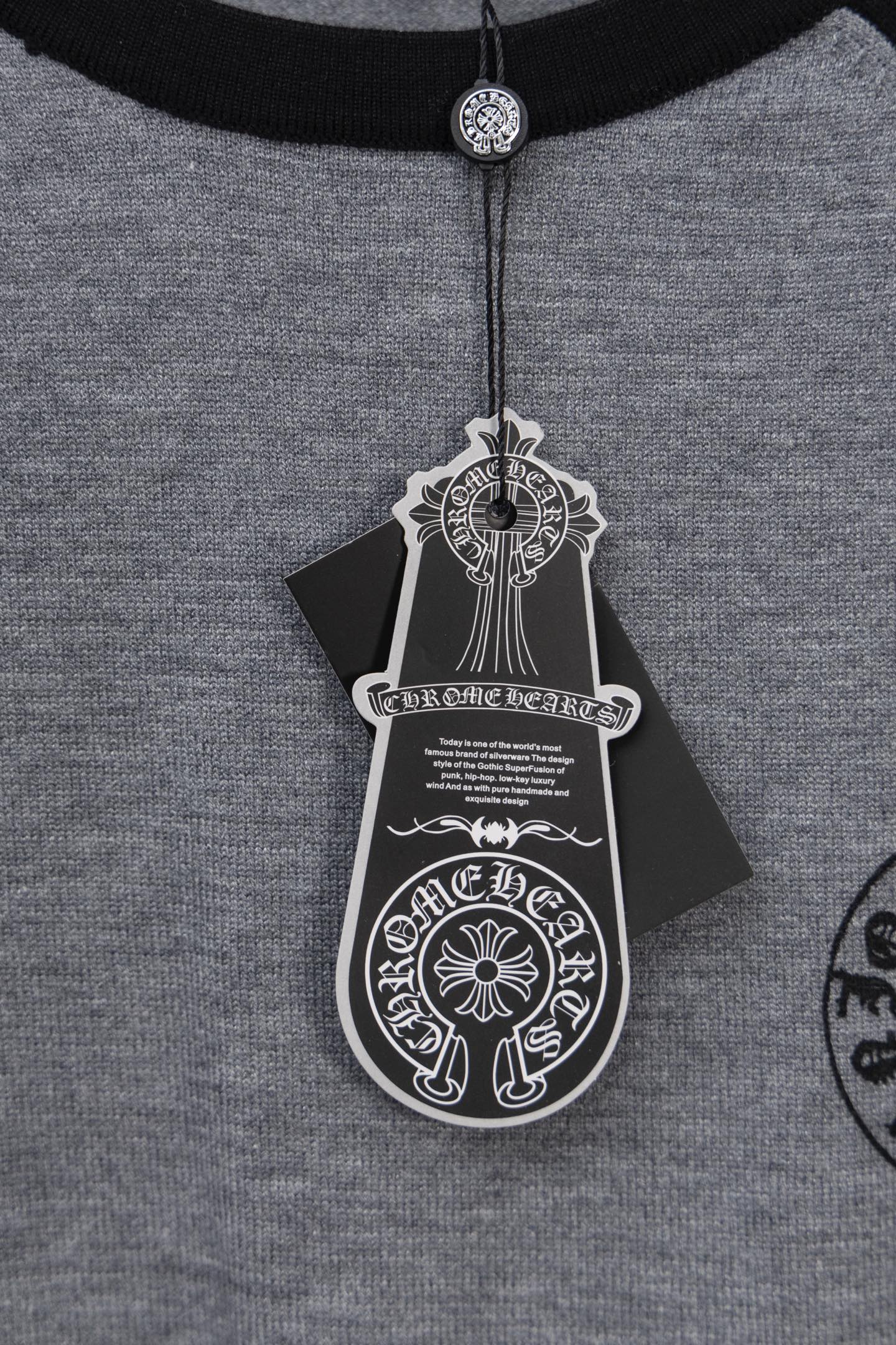 Chrome Hearts 25SS CH Fall Raglan Colorblock Crewneck T-Shirt – Classic Horseshoe &amp; Sanskrit Print