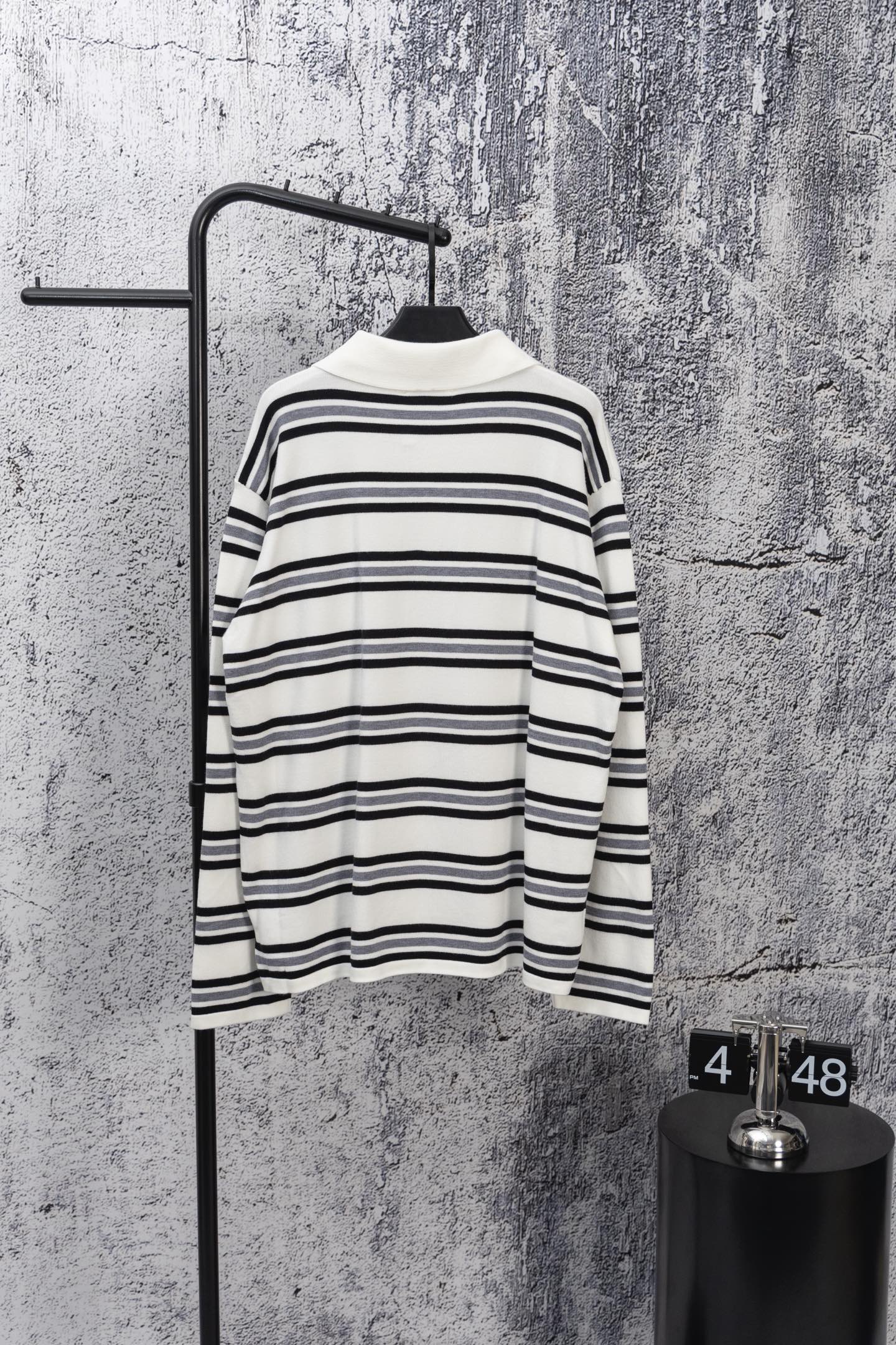 MIU MIU 2025 New Embroidered Pocket Letter Stripe Polo Long-Sleeve T-Shirt – Premium Version