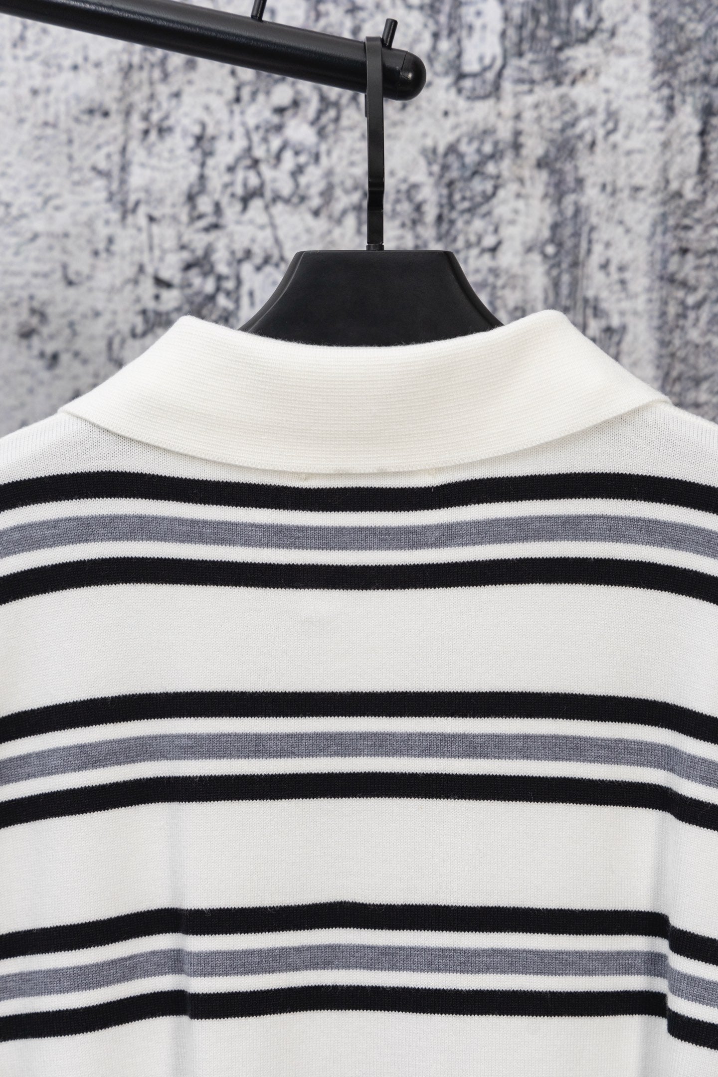 MIU MIU 2025 New Embroidered Pocket Letter Stripe Polo Long-Sleeve T-Shirt – Premium Version