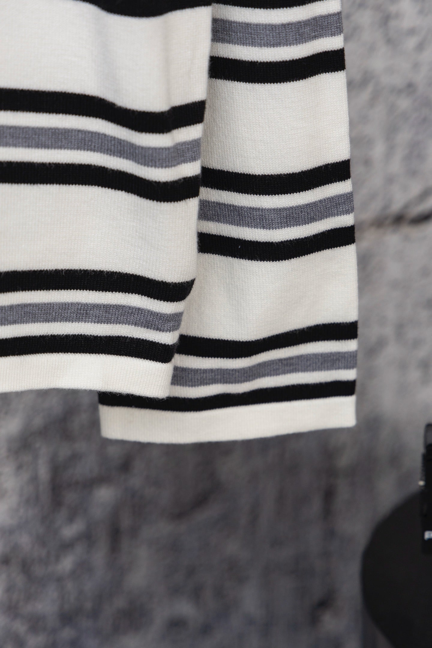 MIU MIU 2025 New Embroidered Pocket Letter Stripe Polo Long-Sleeve T-Shirt – Premium Version