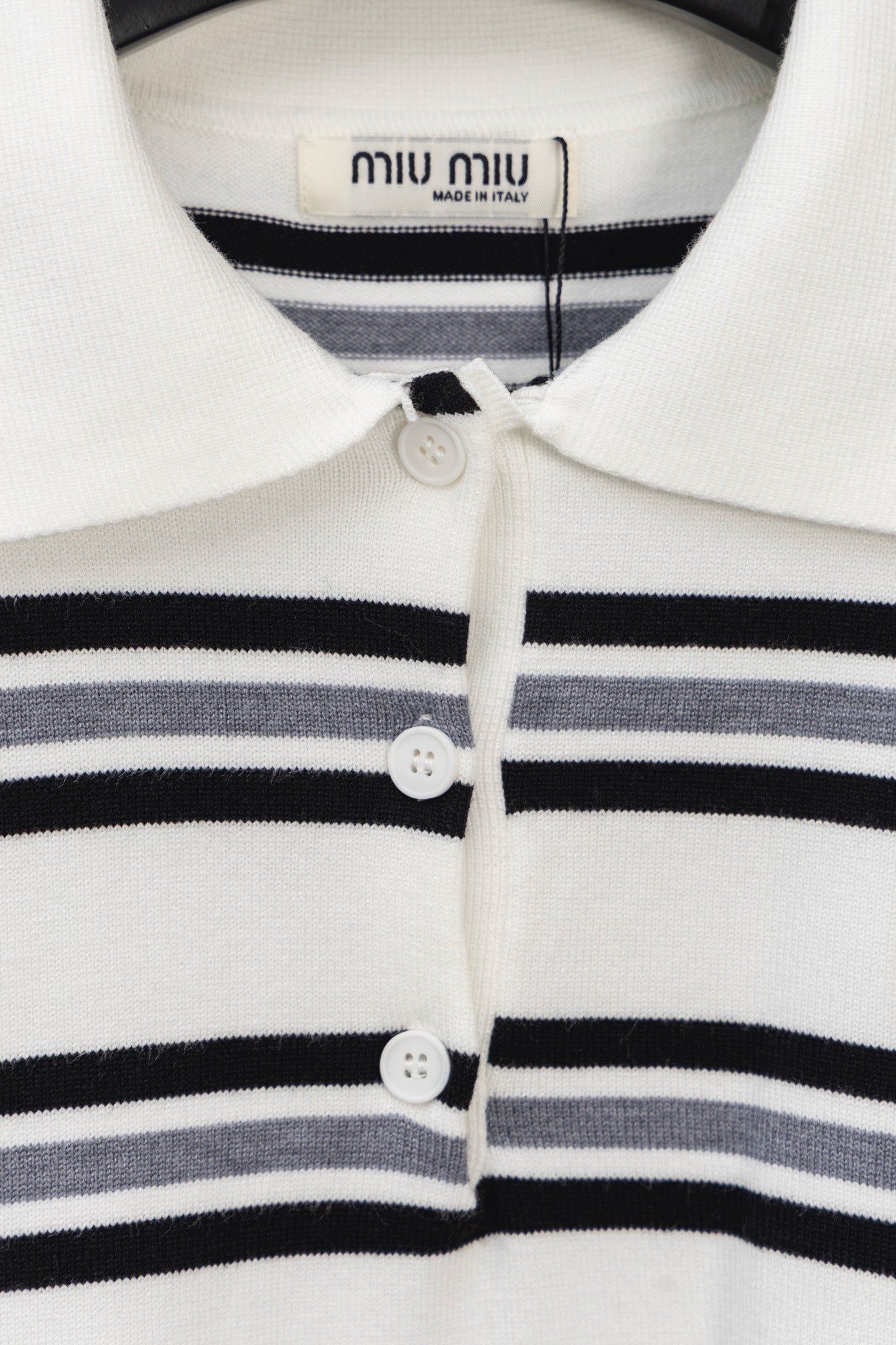 MIU MIU 2025 New Embroidered Pocket Letter Stripe Polo Long-Sleeve T-Shirt – Premium Version