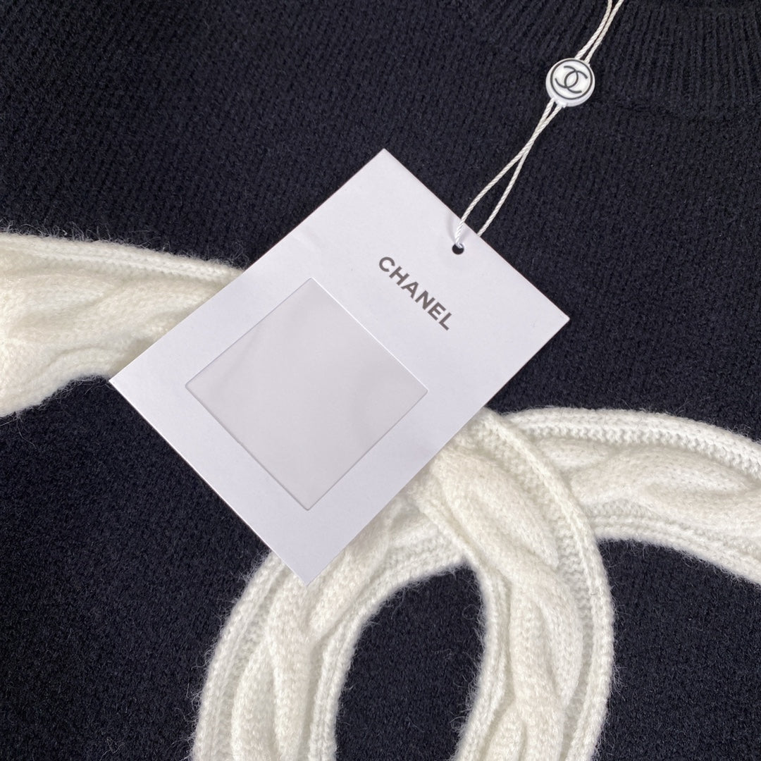 CHANEL 24SS Heavy-Knit Cable Classic Large Logo Jacquard Cardigan – Premium Original Version
