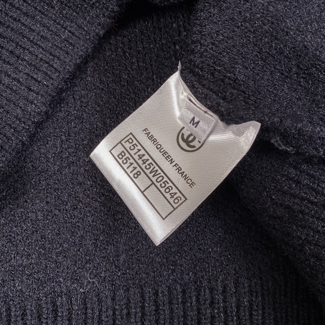 CHANEL 24SS Heavy-Knit Cable Classic Large Logo Jacquard Cardigan – Premium Original Version