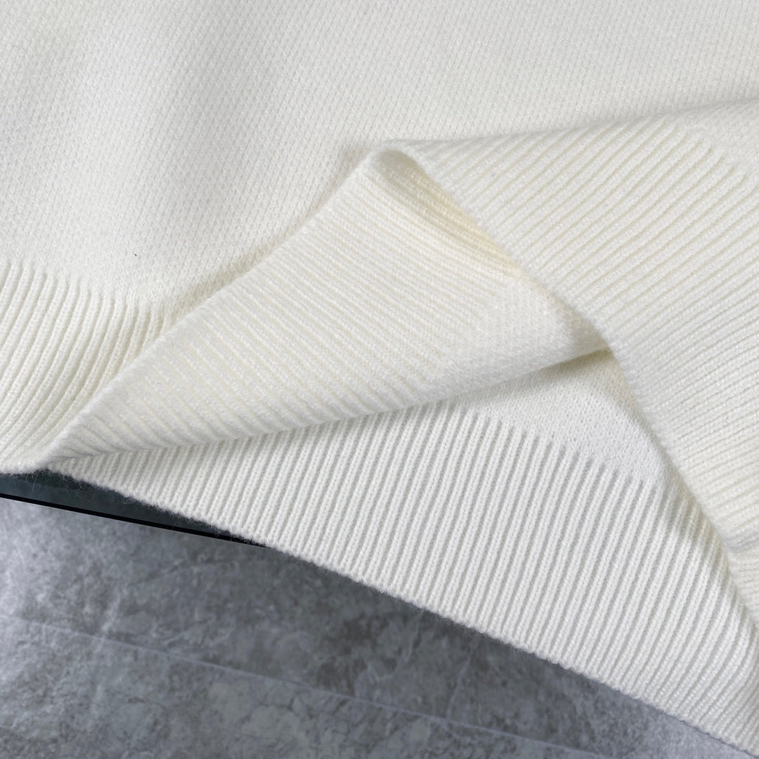 CHANEL 24SS Heavy-Knit Cable Classic Large Logo Jacquard Cardigan – Premium Original Version