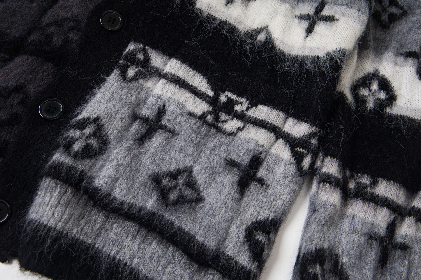 Louis Vuitton 23FW Gradient Mohair Cardigan (Gray &amp; White)