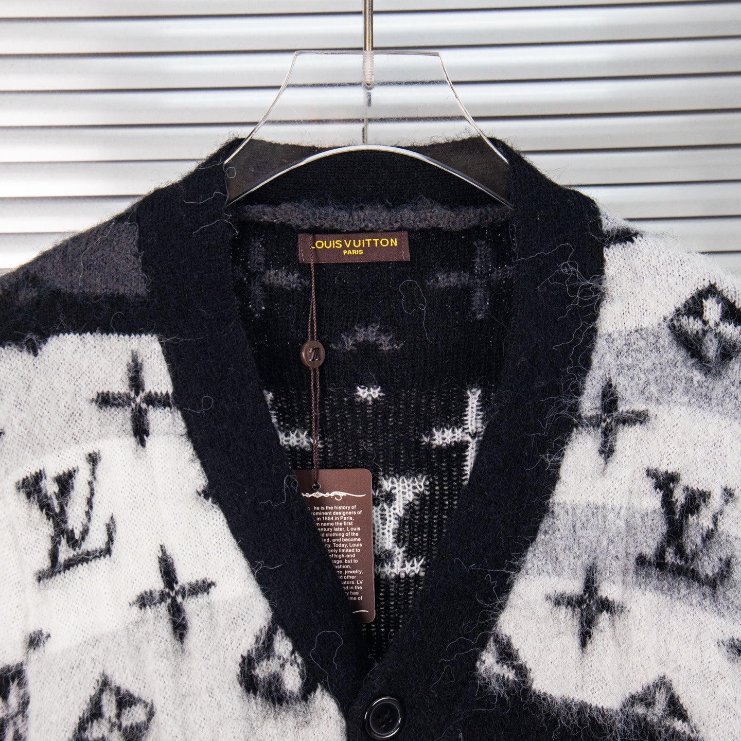 Louis Vuitton 23FW Gradient Mohair Cardigan (Gray &amp; White)