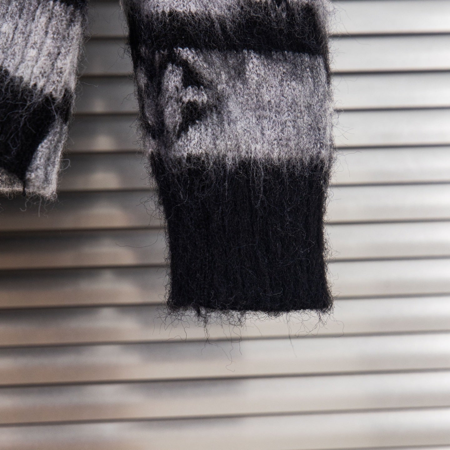 Louis Vuitton 23FW Gradient Mohair Cardigan (Gray &amp; White)