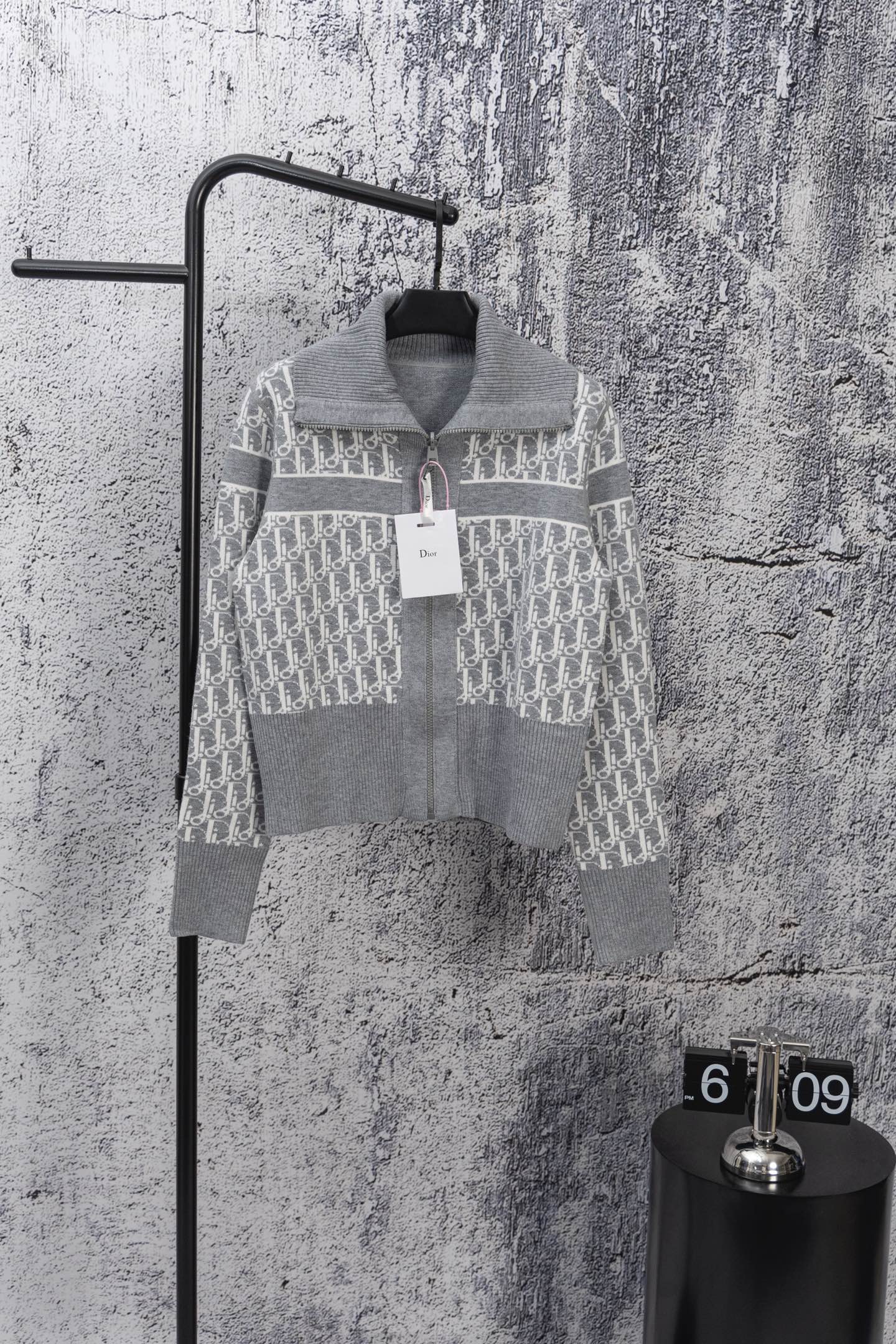 DIOR 25FW Classic Oblique Reversible Cashmere Collar Sweater