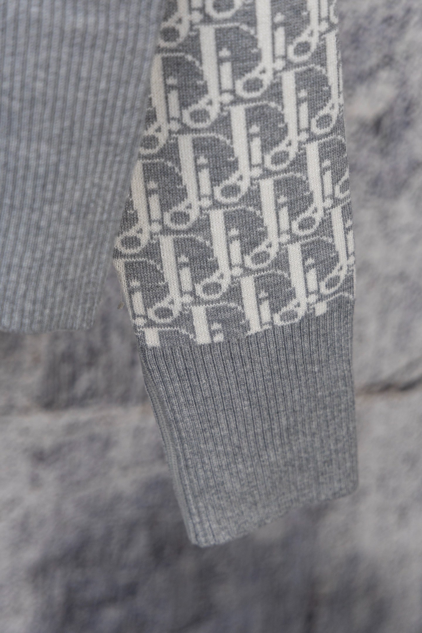 DIOR 25FW Classic Oblique Reversible Cashmere Collar Sweater