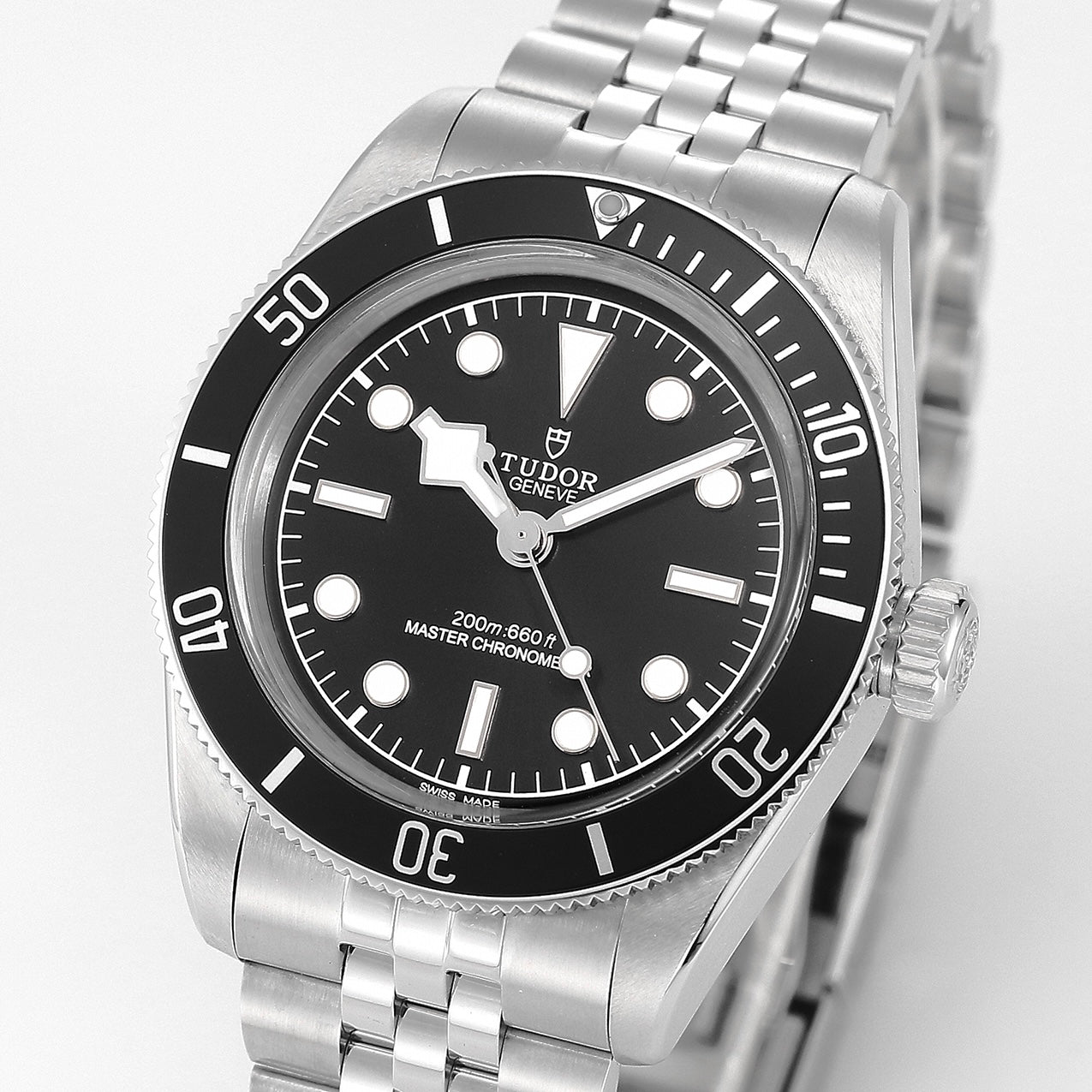Tudor Black Bay Third Generation Small Red Shield