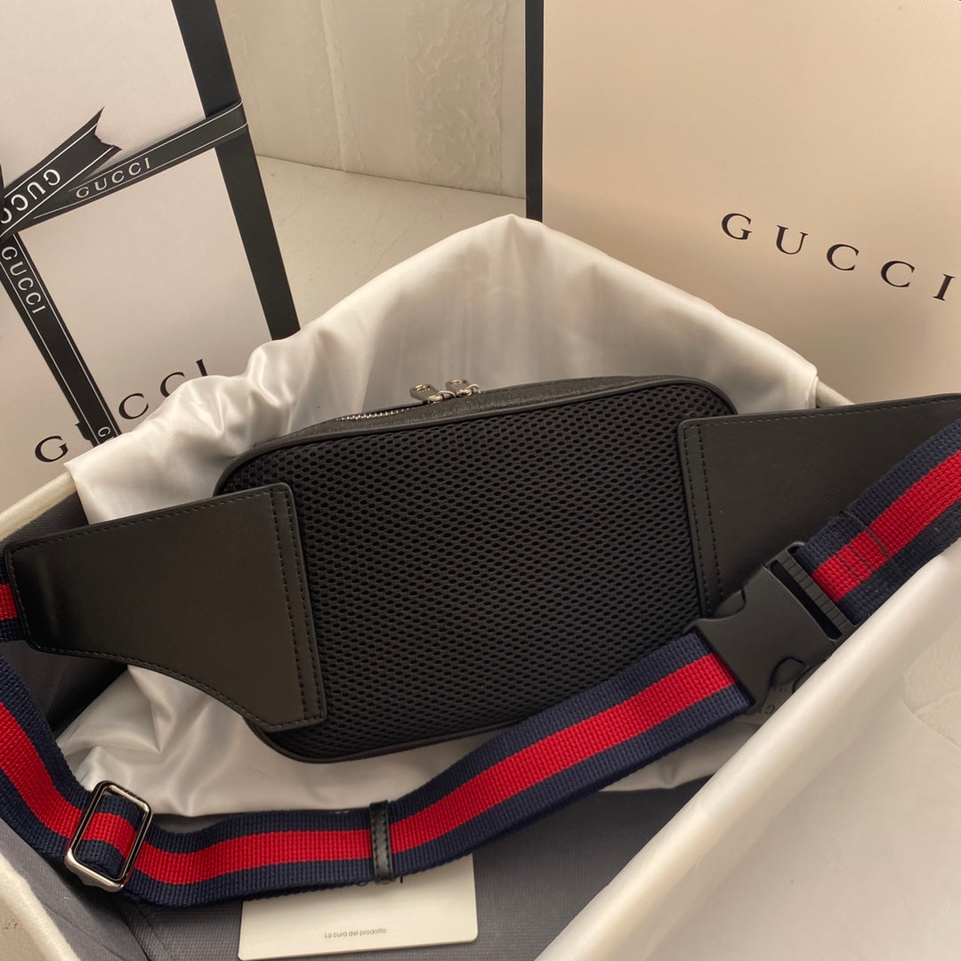 GUCCI Men's Waist Bag
