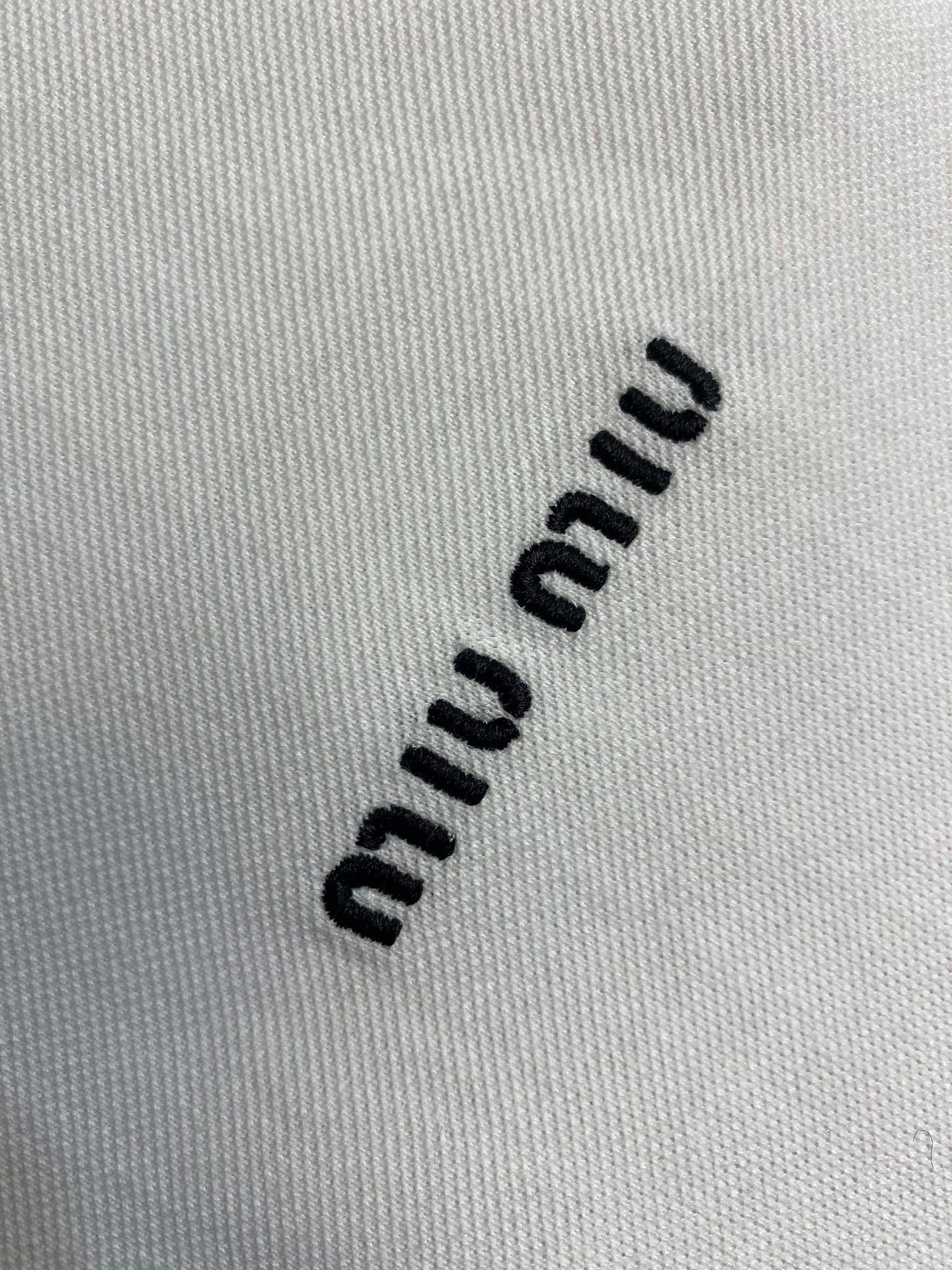 Miu Solid Color Long-Sleeve Polo Shirt with Embroidered Logo