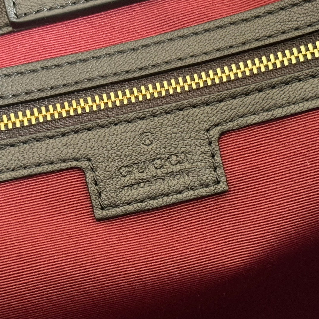 Gucci-shoulder bag